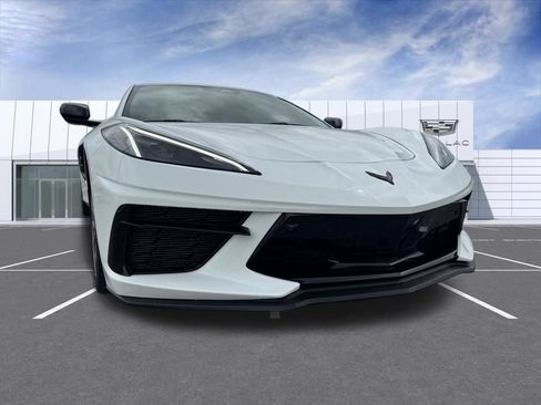Used 2024 Chevrolet Corvette Stingray Preferred Cpe w/ Z51 Performance Package RWD image 8