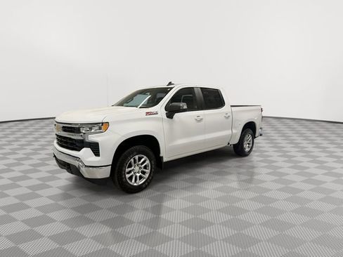 Certified 2024 Chevrolet Silverado 1500 LT w/ Z71 Off-Road Package AWD/4WD image 5