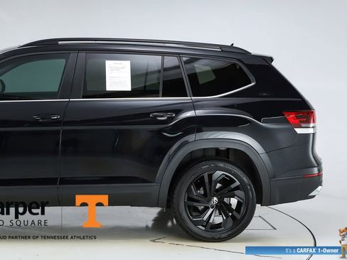 Used 2023 Volkswagen Atlas SE w/ Panoramic Sunroof Package FWD image 44
