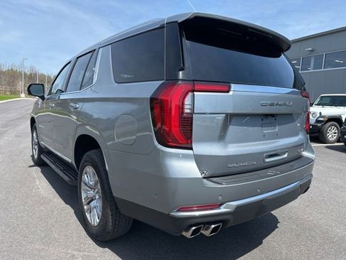 Used 2025 GMC Yukon Denali AWD/4WD image 3