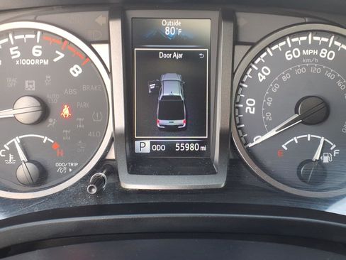Used 2022 Toyota Tacoma TRD Pro AWD/4WD image 22