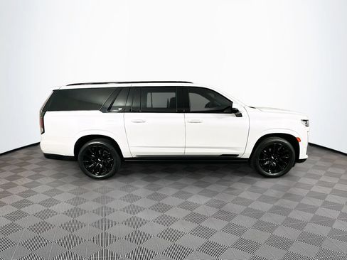 Used 2024 Cadillac Escalade ESV Sport Platinum w/ LPO, ONYX Package AWD/4WD image 10