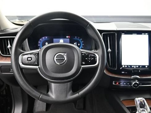 Used 2023 Volvo XC60 B5 Ultimate AWD/4WD image 13