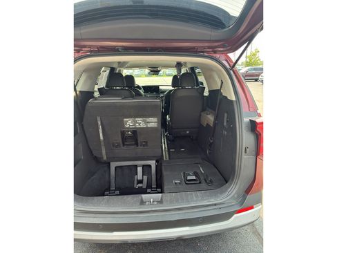 Used 2025 Kia Carnival FWD image 11
