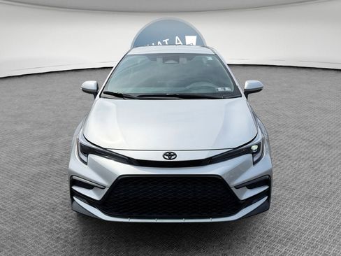 Used 2026 Toyota Corolla SE FWD image 9