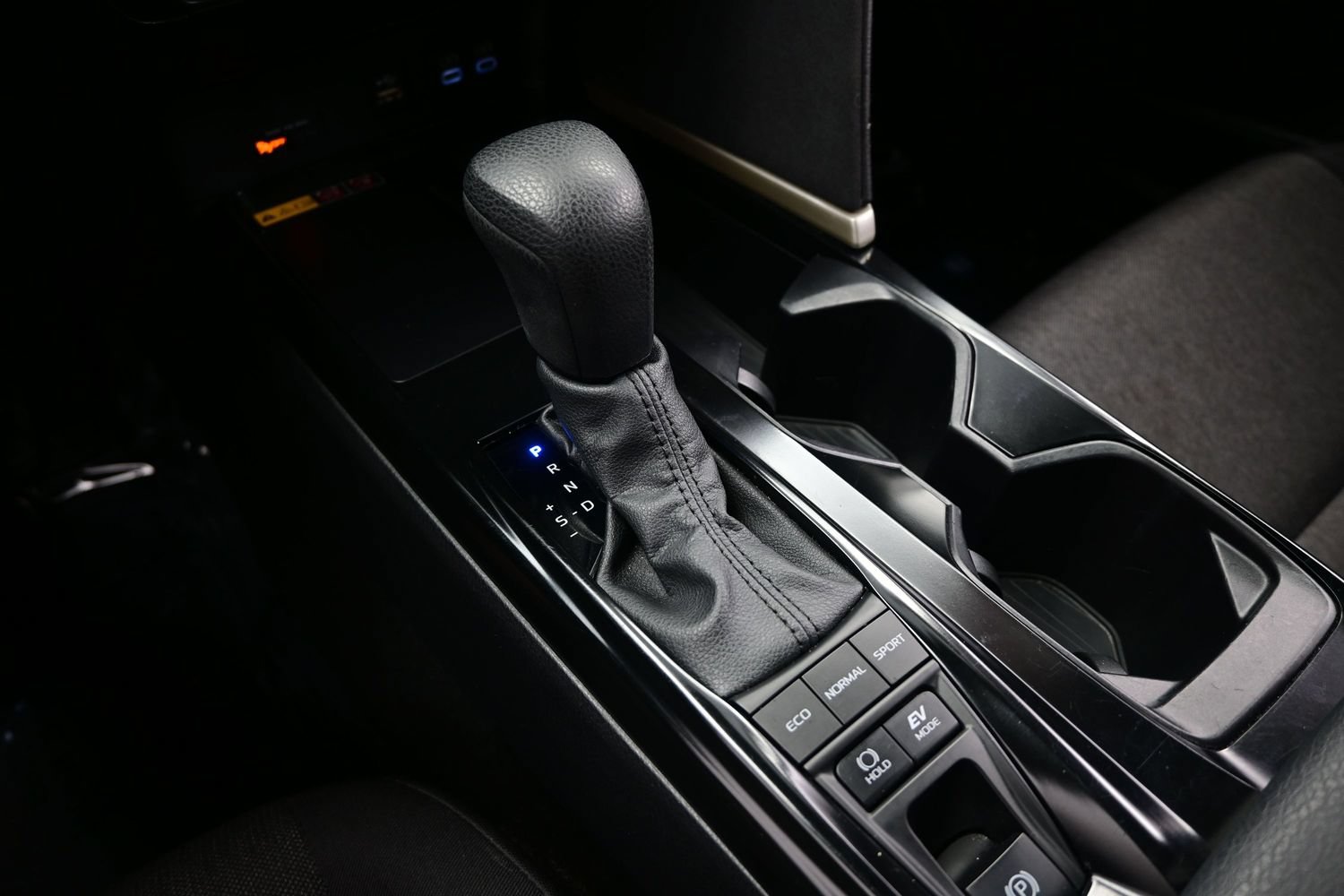 Used 2025 Toyota Camry LE FWD image 20