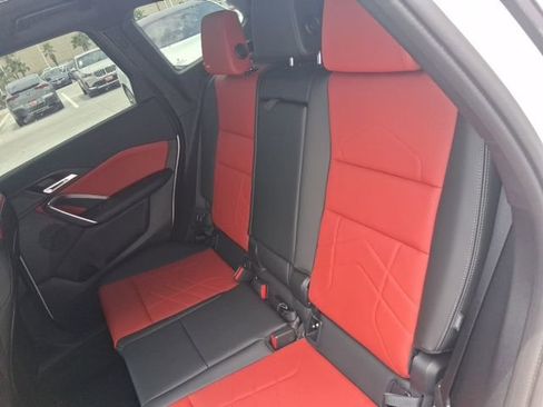 Used 2025 BMW X1 xDrive28i w/ M Sport Package AWD/4WD image 17