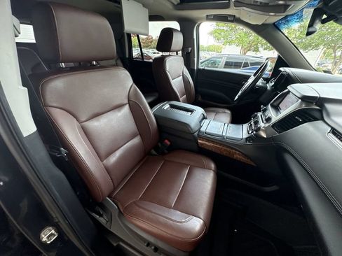 Certified 2019 Chevrolet Tahoe Premier w/ Premier Plus Edition AWD/4WD image 29