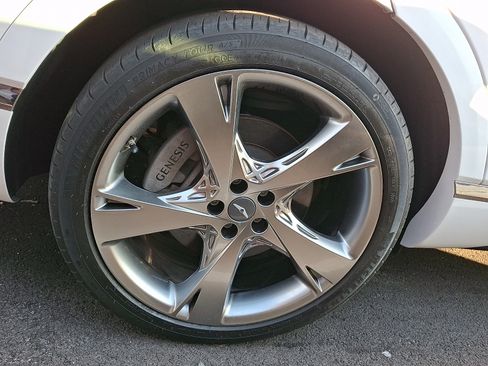 Used 2023 Genesis GV80 3.5T w/ Prestige Package AWD/4WD image 4