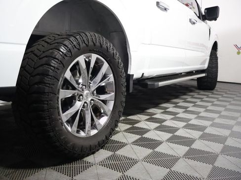 Used 2024 Ford F150 XLT RWD image 12