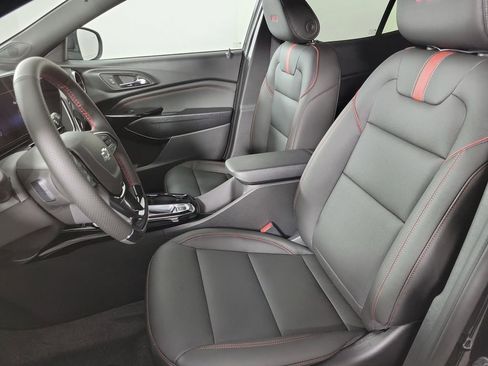 New 2026 Chevrolet Trax RS w/ Sunroof Package image 12