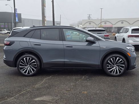 New 2026 Volkswagen ID.4 Pro image 6