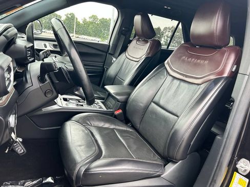 Used 2020 Ford Explorer Platinum w/ Premium Technology Package AWD/4WD image 10