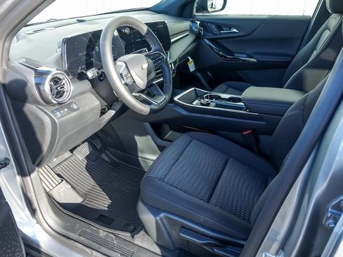 New 2026 Chevrolet Equinox LT w/ LPO, Floor Liner Package image 12