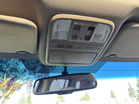 Used 2015 Honda Pilot Touring image 49