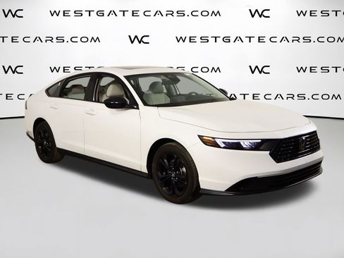 Used 2025 Honda Accord SE image 39