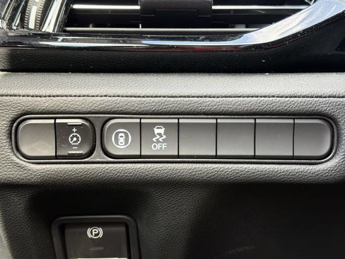 Used 2023 Acura MDX SH-AWD image 14