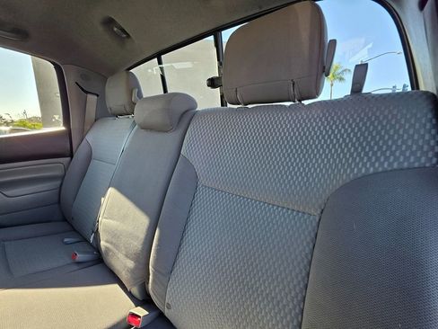 Used 2013 Toyota Tacoma 4x4 Double Cab image 18
