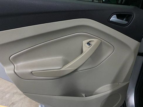 Used 2013 Ford C-MAX SE image 24