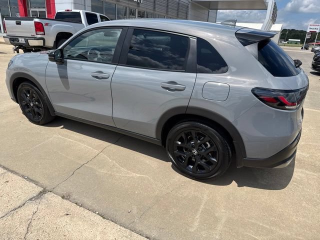 Used 2025 Honda HR-V Sport image 14