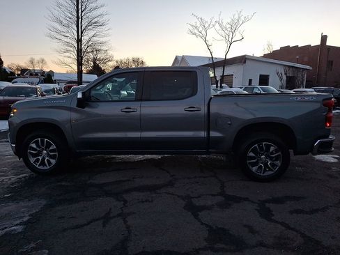 Used 2022 Chevrolet Silverado 1500 LT image 5