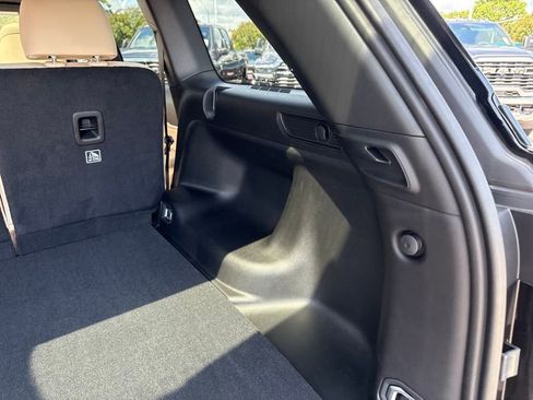 New 2025 Jeep Grand Cherokee Limited w/ Black Appearance Package image 21