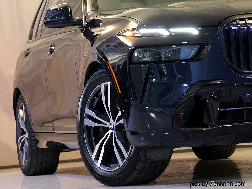 Certified 2024 BMW X7 xDrive40i w/ M Sport Package AWD/4WD image 4