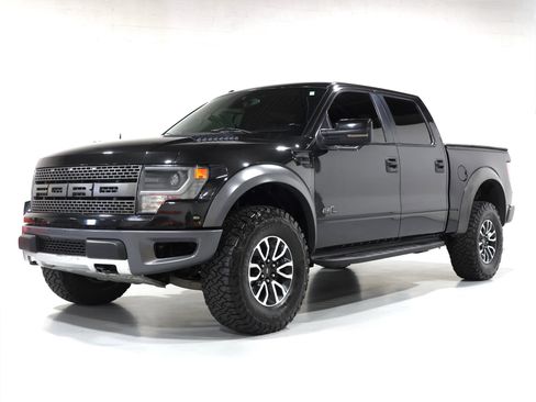 Used 2013 Ford F150 Raptor w/ Luxury Equipment Group image 49