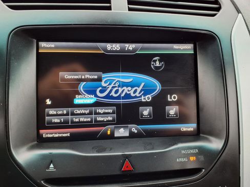 Used 2014 Ford Explorer XLT w/ Equipment Group 202A AWD/4WD image 6