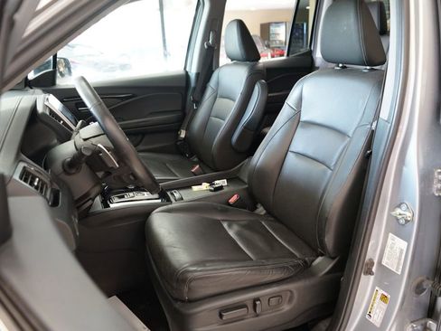 Used 2020 Honda Ridgeline RTL-E image 2