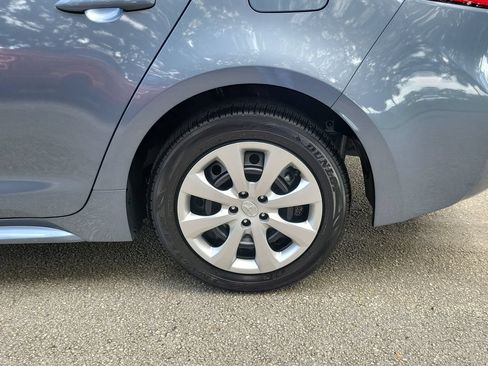 Used 2026 Toyota Corolla LE FWD image 5