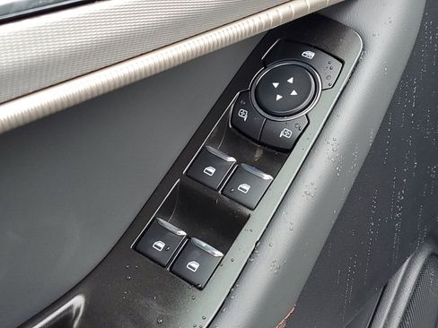 New 2026 Ford Explorer Active image 25