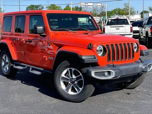 Used 2020 Jeep Wrangler Unlimited Sahara w/ Uconnect 4C Nav & Sound Group AWD/4WD image 35