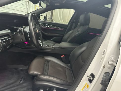 Used 2025 Cadillac CT5 Sport RWD image 21