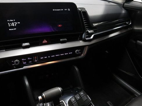 Used 2023 Kia Sportage EX image 29
