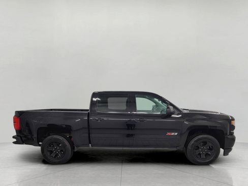 Used 2017 Chevrolet Silverado 1500 LTZ Z71 w/ Midnight Edition AWD/4WD image 11