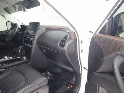 Used 2024 Nissan Armada Platinum w/ Captain's Chairs Package image 48