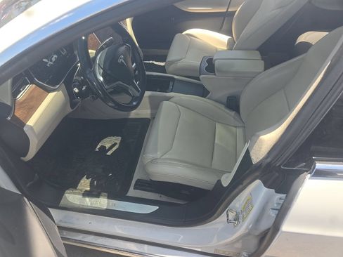 Used 2018 Tesla Model S 75D AWD/4WD image 5