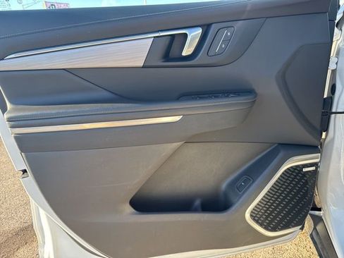 Certified 2025 Buick Enclave Preferred image 20