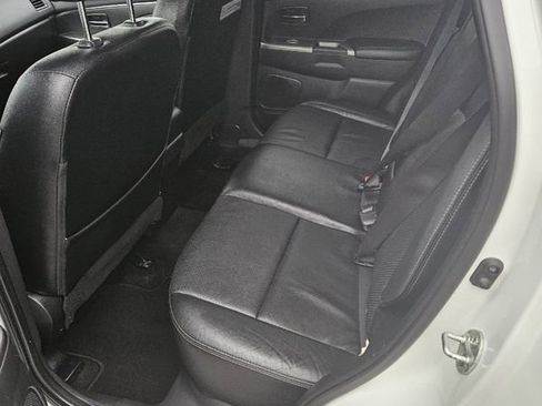 Used 2018 Mitsubishi Outlander Sport SEL image 11