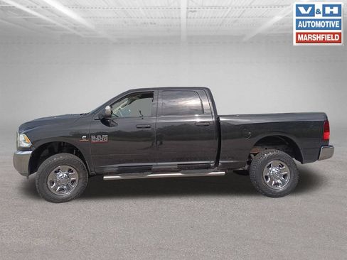 Used 2017 RAM 2500 Tradesman w/ Chrome Appearance Group AWD/4WD image 2