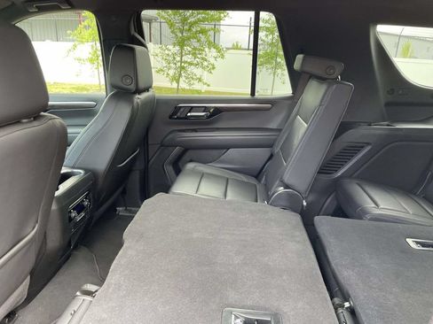 Used 2025 Chevrolet Tahoe LT AWD/4WD image 16