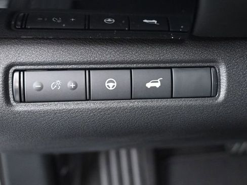 New 2026 Nissan Pathfinder SV image 21