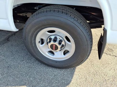 New 2025 GMC Savana 2500 image 5