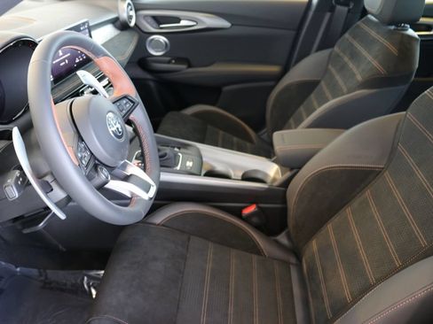 New 2025 Alfa Romeo Tonale AWD/4WD image 23