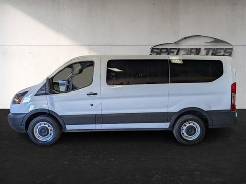 Used 2019 Ford Transit 150 XL image 7