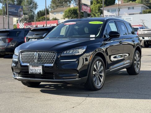 Certified 2021 Lincoln Corsair Reserve w/ Elements Package FWD image 3