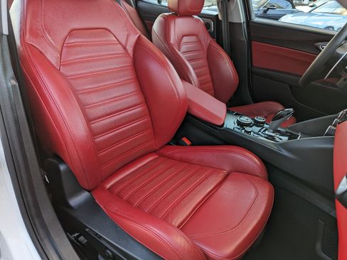 Used 2018 Alfa Romeo Giulia Ti Sport w/ Quick Order Package 22S Sport image 32