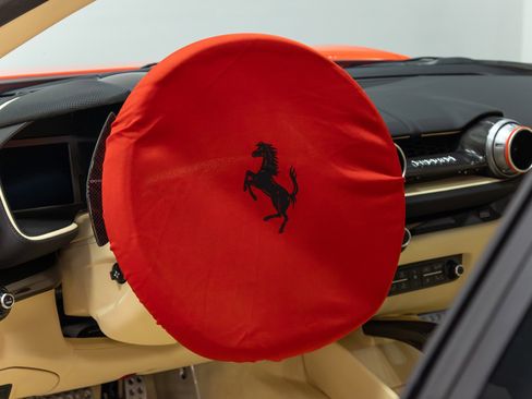 Used 2018 Ferrari 812 Superfast image 73