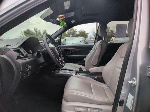 Used 2023 Honda Passport EX-L image 12